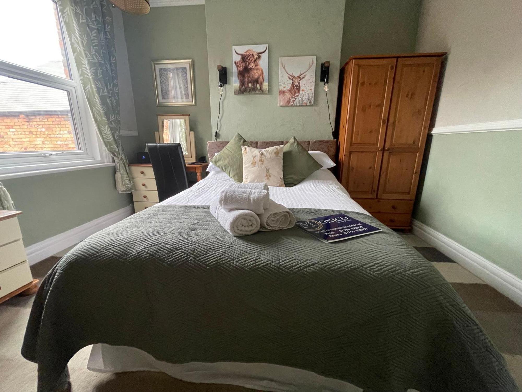Monico Guest house Scarborough