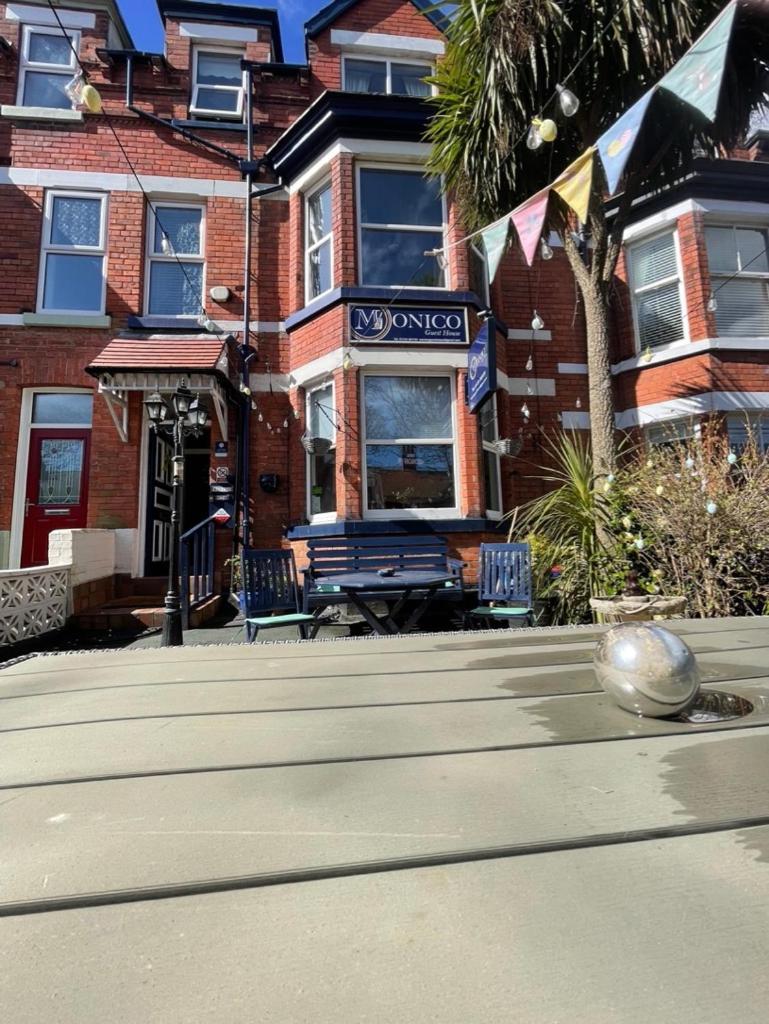 Guest house Monico Scarborough